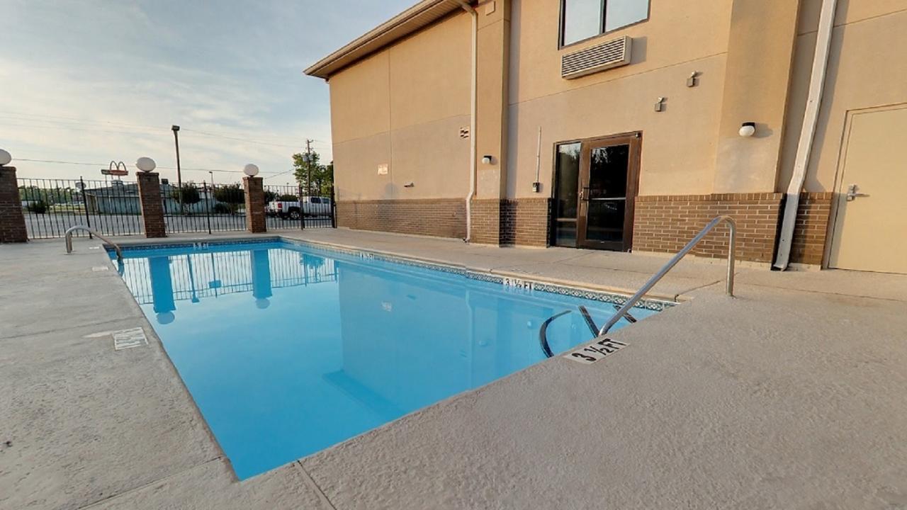 Econo Lodge Waynesboro Exteriör bild